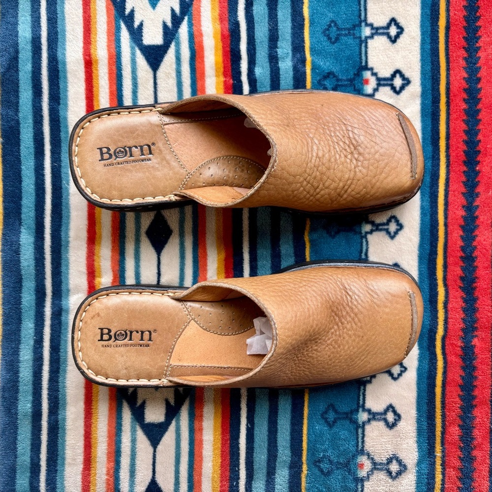 Børn Square-Toe Seamed Mule in Excellent Pebbled Honey Leather EU 38, US 7-7.5 - Picture 3 of 5